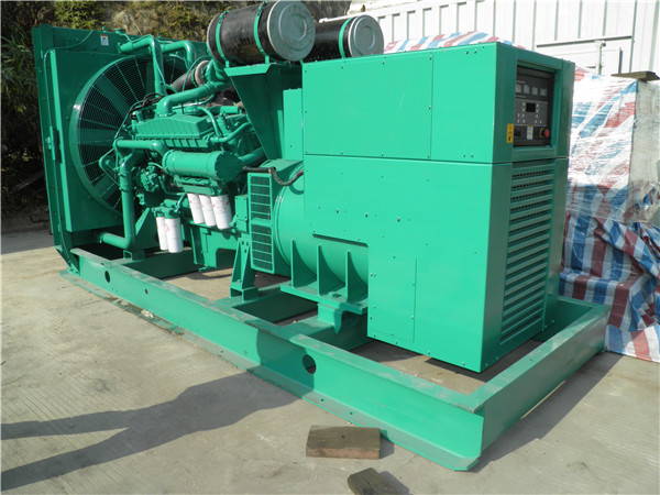 江夏出租发电机 发电机组厂家：柴油发电机组的控制屏的作用是什么？