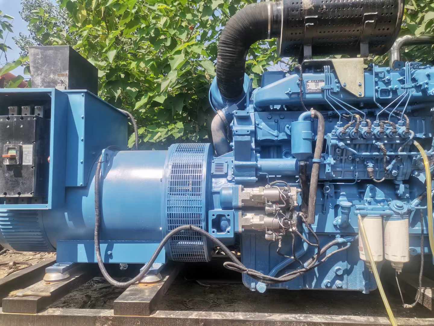 江夏详细说明降低 800kW 柴油发电机输出电流波动的方法